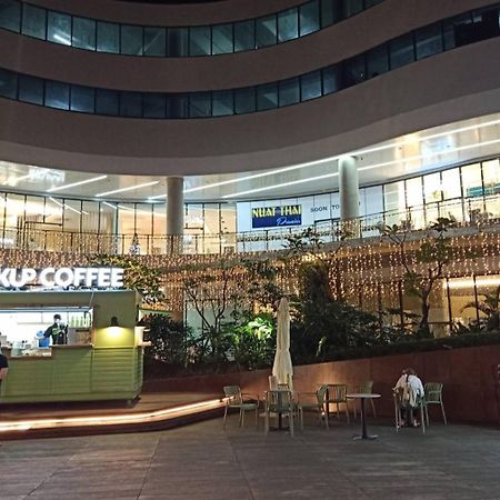 Marivic'S Place At Air Residences Makati Manila Bagian luar foto