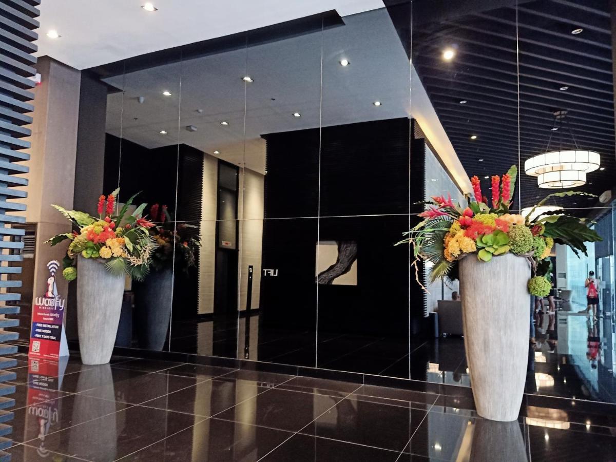 Marivic'S Place At Air Residences Makati Manila Bagian luar foto