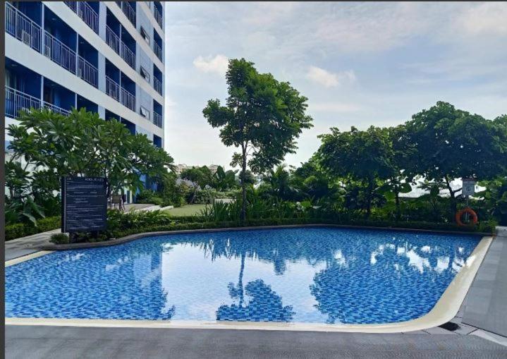 Marivic'S Place At Air Residences Makati Manila Bagian luar foto